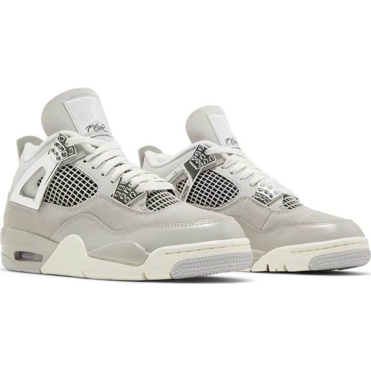 Air Jordan 4 Retro "Frozen Moments"