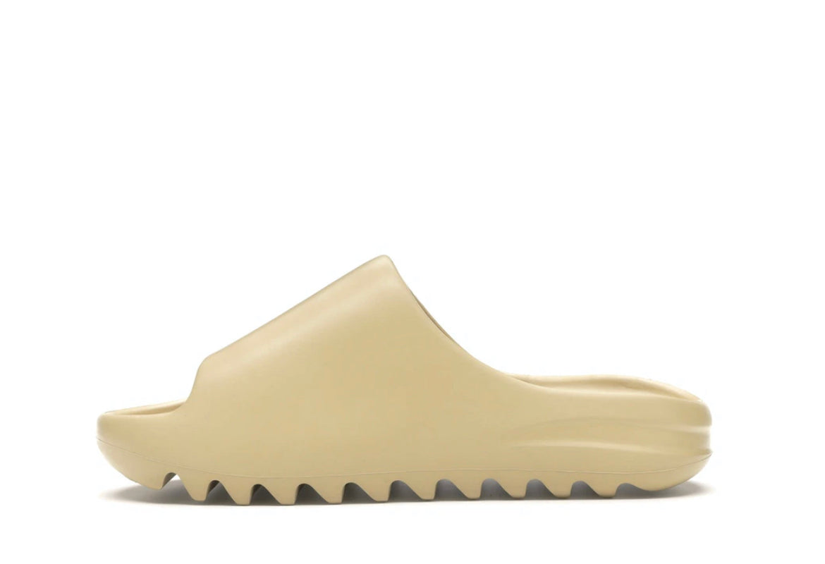 Yeezy Slide Desert Sand